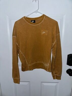 Nike Women's Crewneck Sweatshirt in Camel